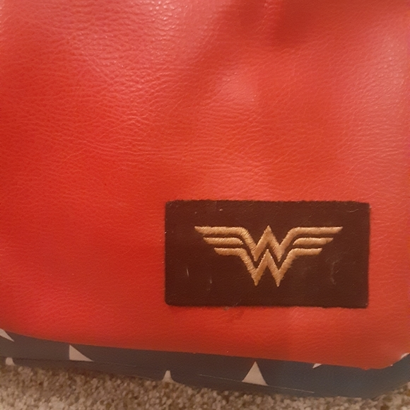 DC Comics Wonder Woman Backpack - Picture 7 of 9